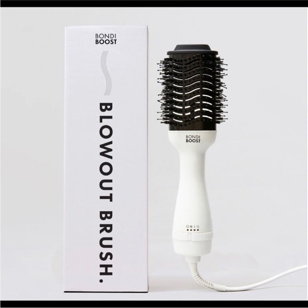 Bondi Boost blowout brush New in box